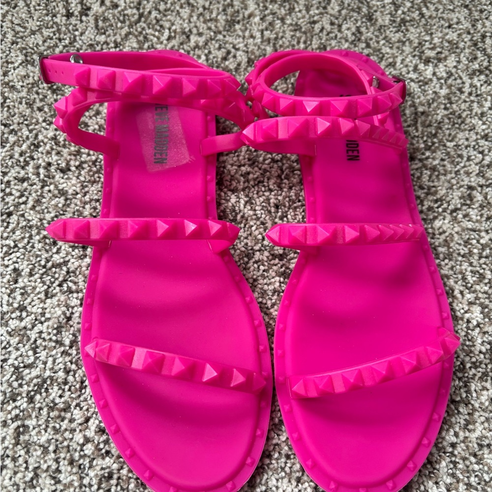 Steve Madden NWOT Hot Pink Studded Jelly slides